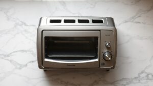 how long does it take to preheat a toaster oven