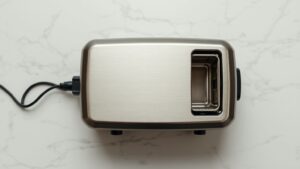 how many watts does a 2 slice toaster use