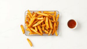 how to reheat french fries in a toaster oven so they get crispy again
