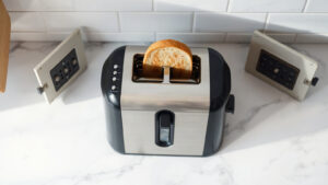 toaster keeps tripping circuit breaker when toasting