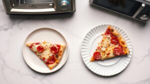 toaster oven vs microwave for reheating pizza which is better