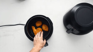 why is my air fryer not turning on